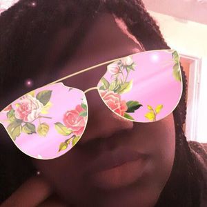 Meet your Posher, Consetta